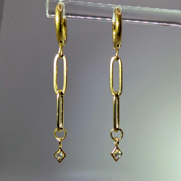 Gold Tone Paperclip Chain Huggie Earrings Gold Ion-Plated Stainless Steel Hoops - Picture 4 of 12